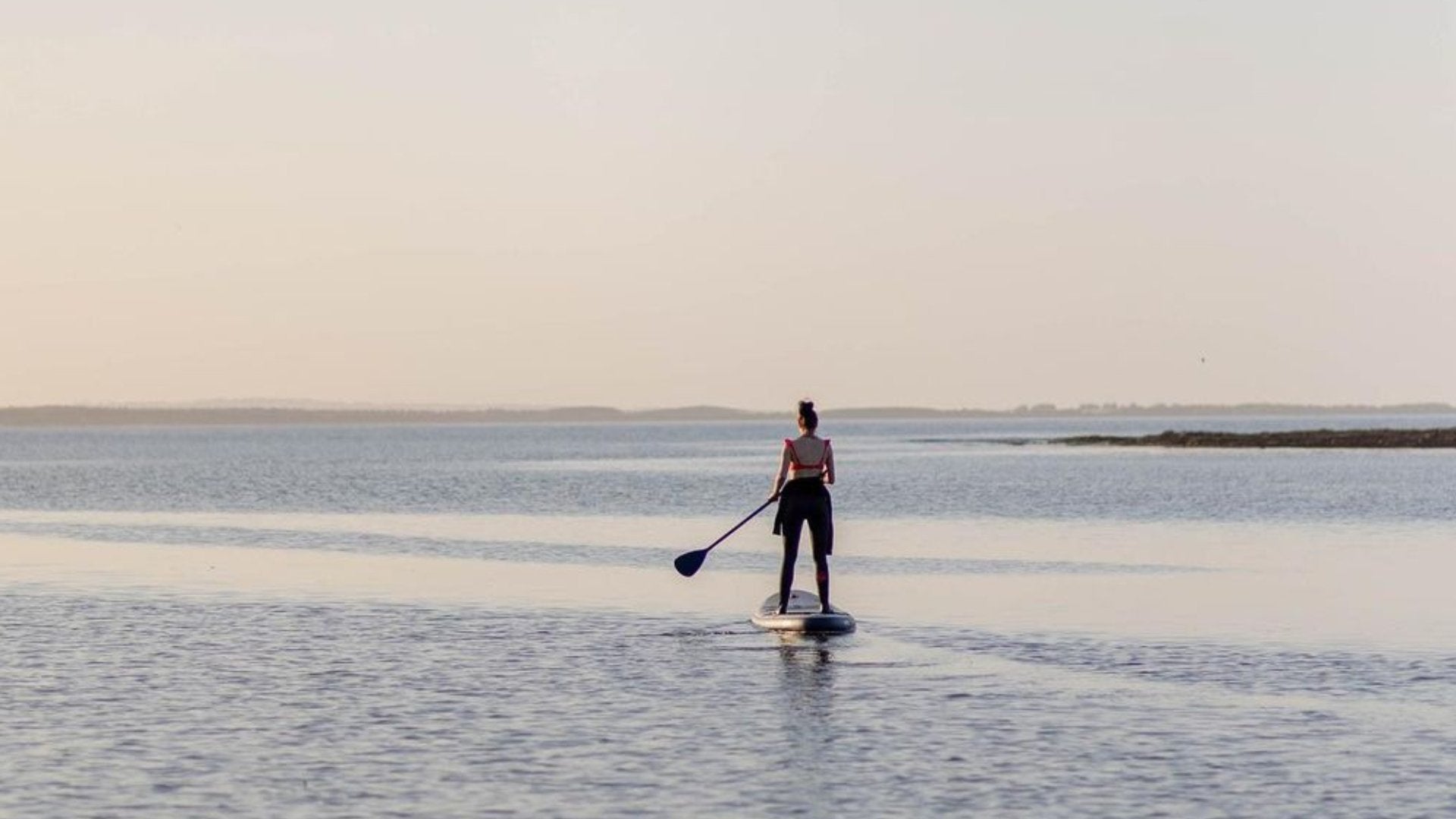 Navigating Paddle Boarding in the UK Do You Need a Licence?