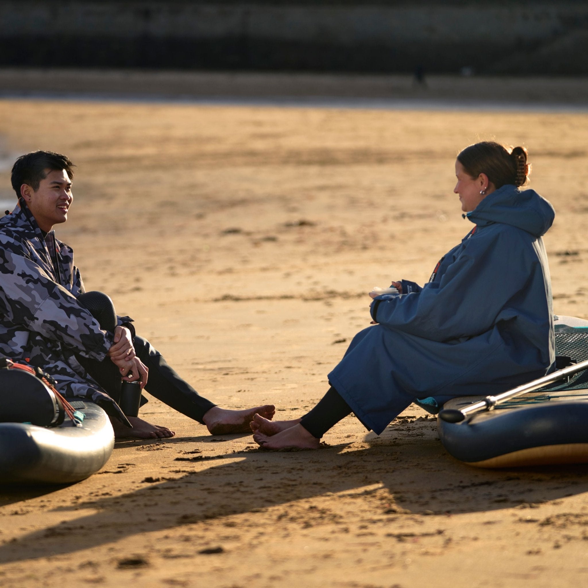 Fleece-Lined Changing Robe | Unisex | Black & Pink - Wave Sups UK